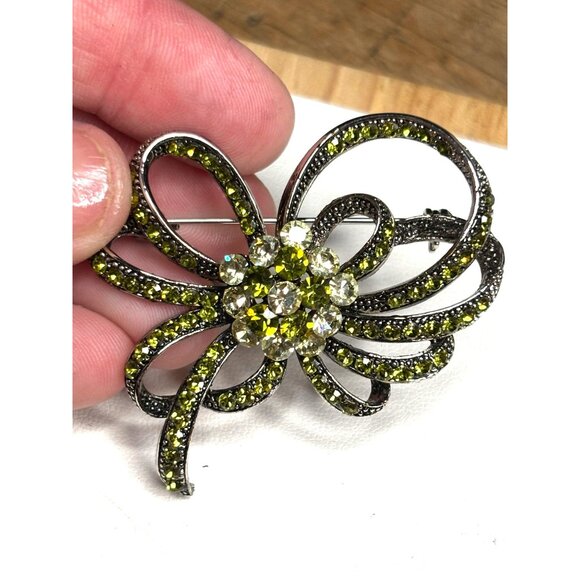 Vintage Rhinestone Bow Brooch Pin With Yellow & Clear Crystals - Picture 5 of 8